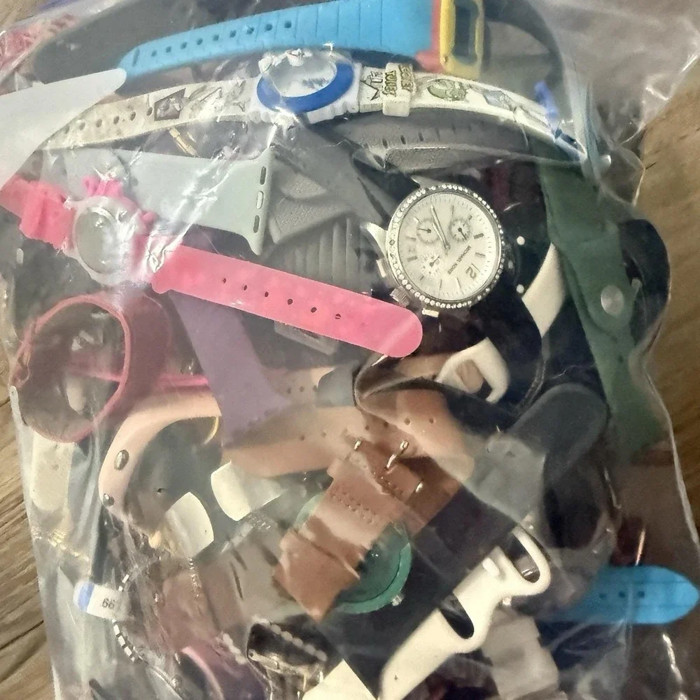 HUGE vintage to now Watch Lot, Men's & Women's, ,Etc. parts, Repair 4 Gallons